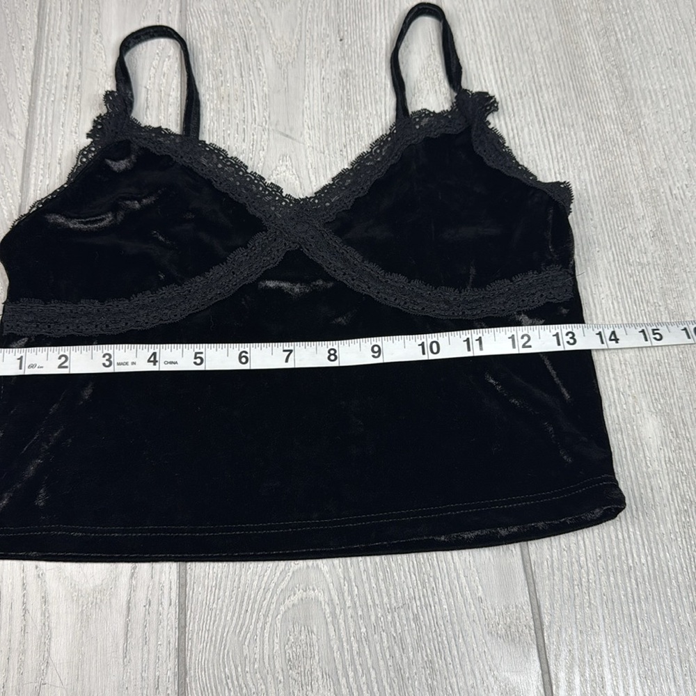 Black velour crop top, medium - Picture 6 of 8